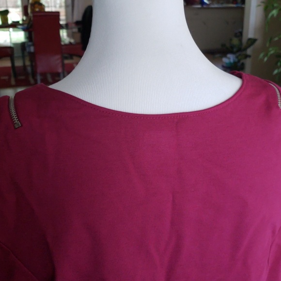 Top - Picture 3 of 3